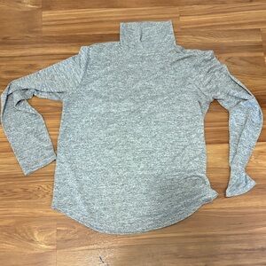 Banana Republic Heather Gray Long Sleeve Turtleneck